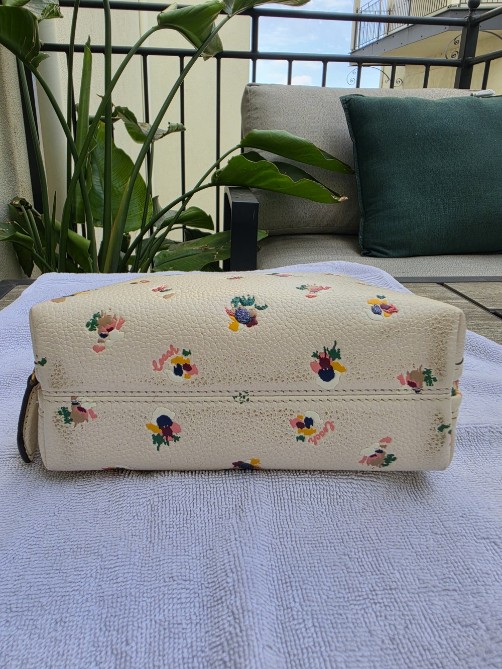Coach Cosmetic Case - Picture 3 of 5